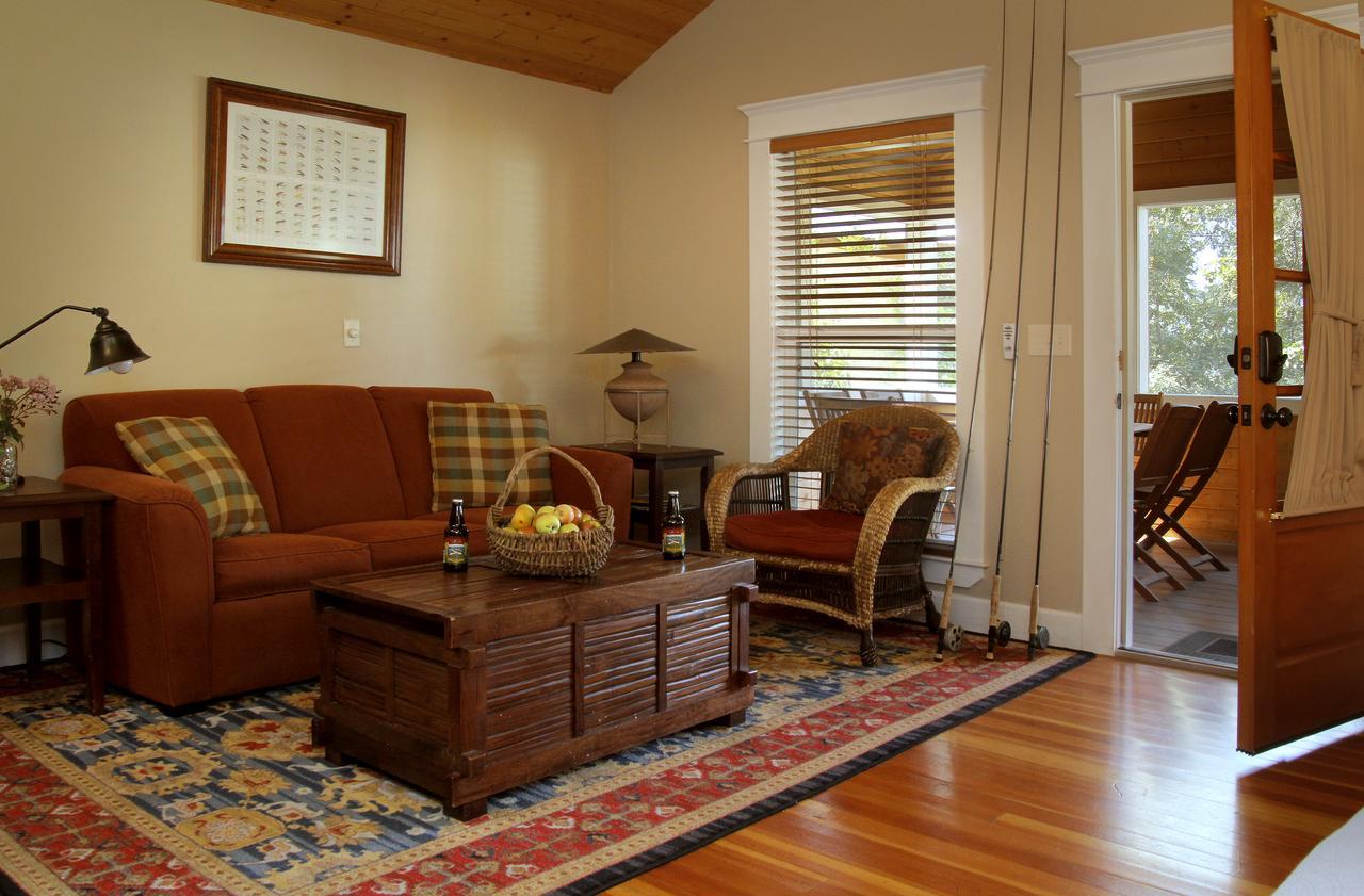 Coho Cottages Willow Creek Extérieur photo