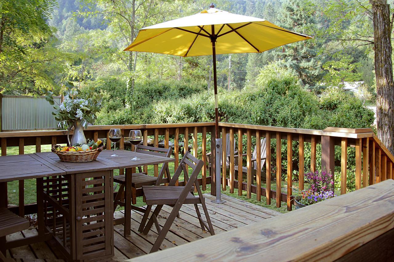 Coho Cottages Willow Creek Extérieur photo