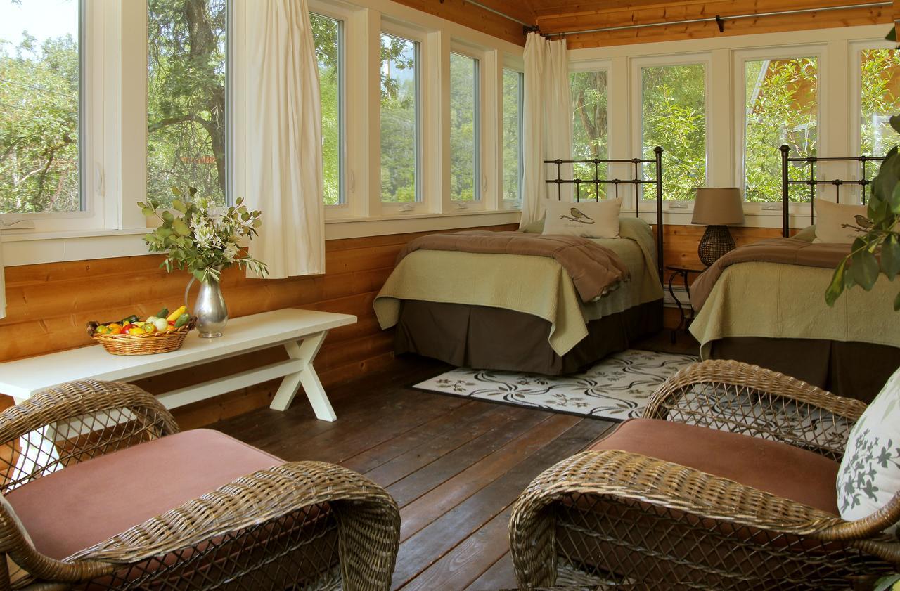 Coho Cottages Willow Creek Extérieur photo